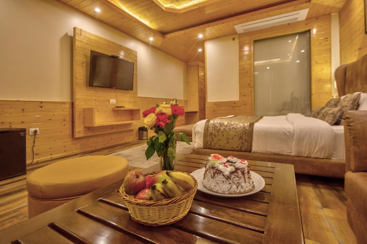 The Holiday Villa Resorts & Spa Manāli Dış mekan fotoğraf
